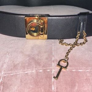 Salvatore Ferragamo black leather belt
